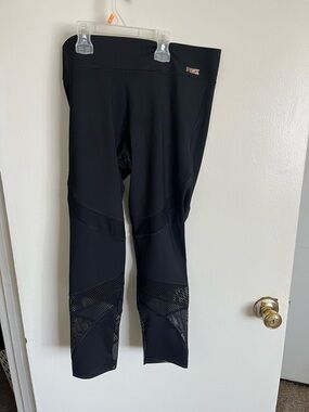 Victoria's Secret PINK Black Leggings with White Logo Tag